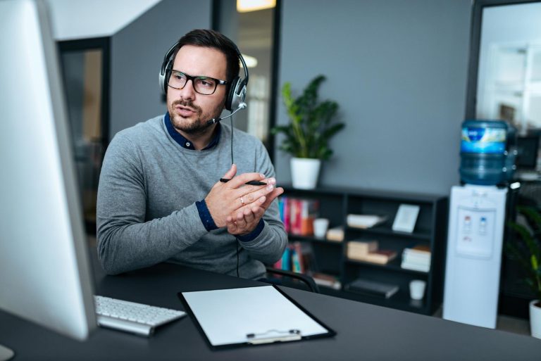 communication agent support client